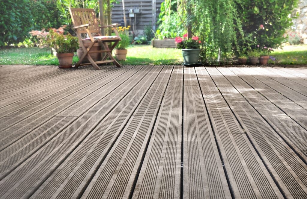 Arbor & Sens : Construire une terrasse en bois chez soi à Colomiers